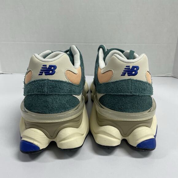 New Balance 9060 New Spruce Peach Blossom U9060GEC Size 11 Men Workout Gym Shoe - Picture 2 of 7
